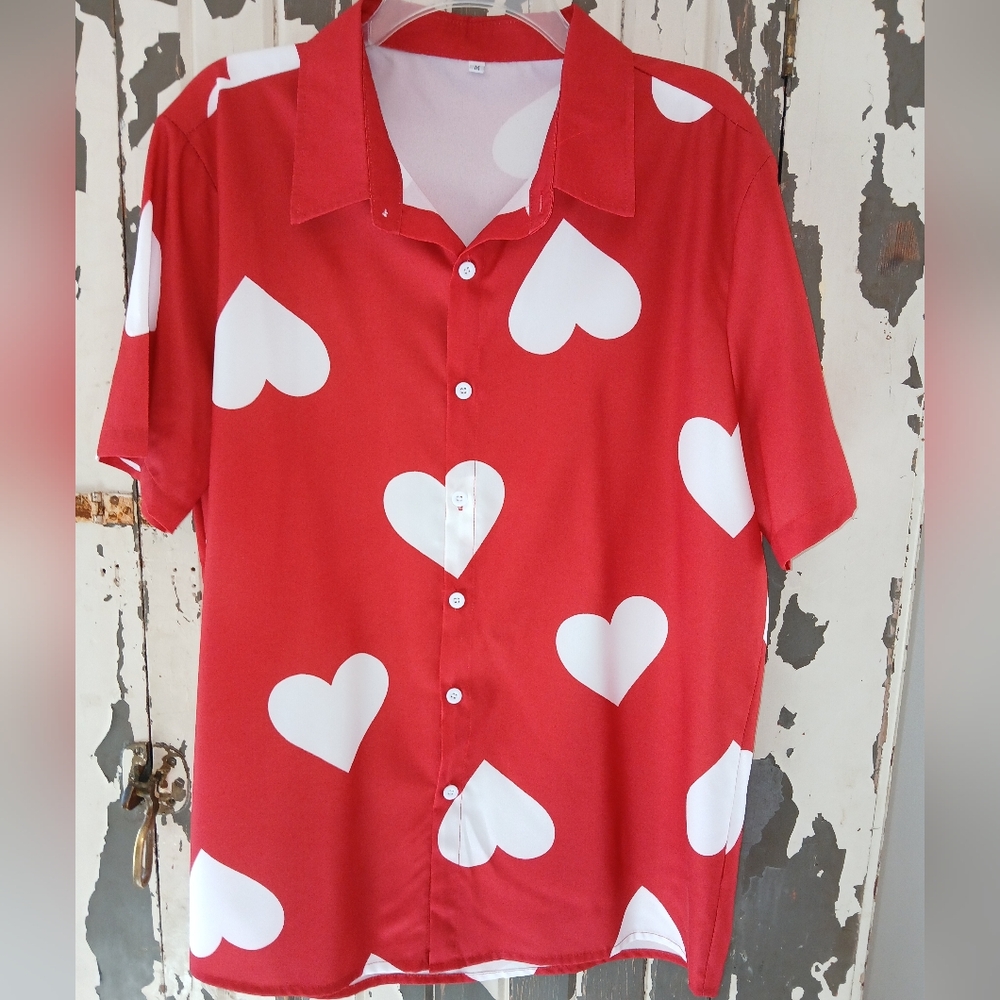 NWOT MEDIUM 100% Polyester